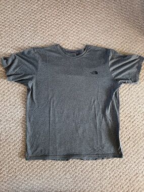 The North Face Men's Short Sleeve Crew Tee - Charcoal Gray